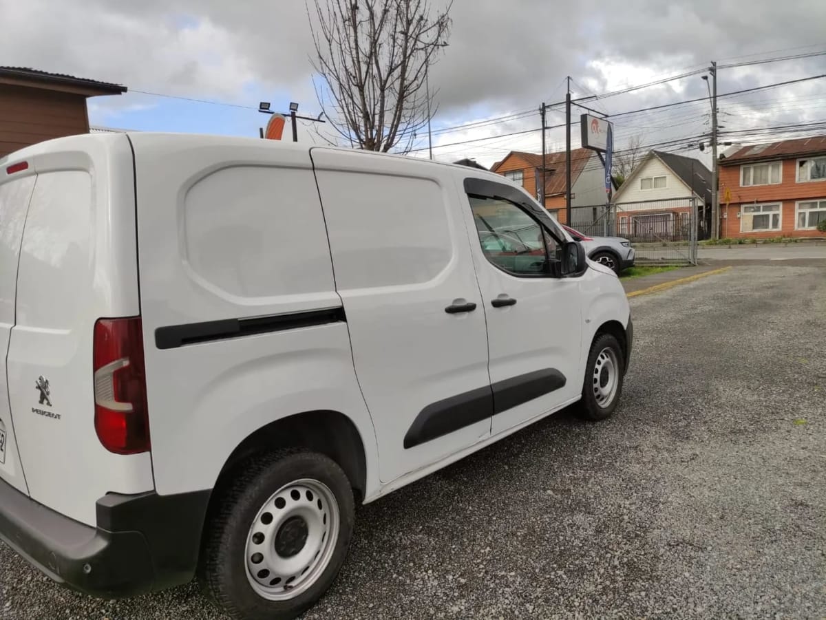 2023 Peugeot Partner 1.5 Blanco - Miniatura 4