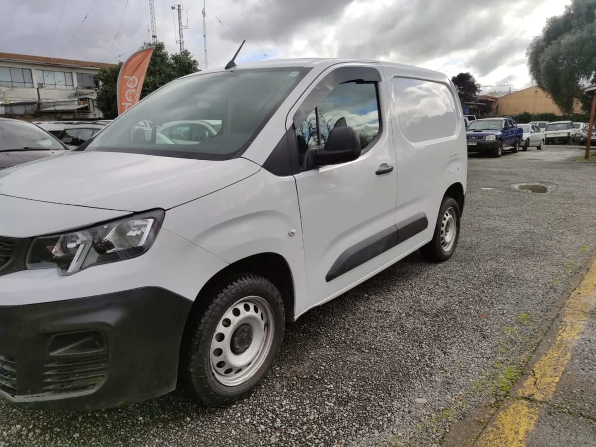 2023 Peugeot Partner 1.5 Blanco - Miniatura 8
