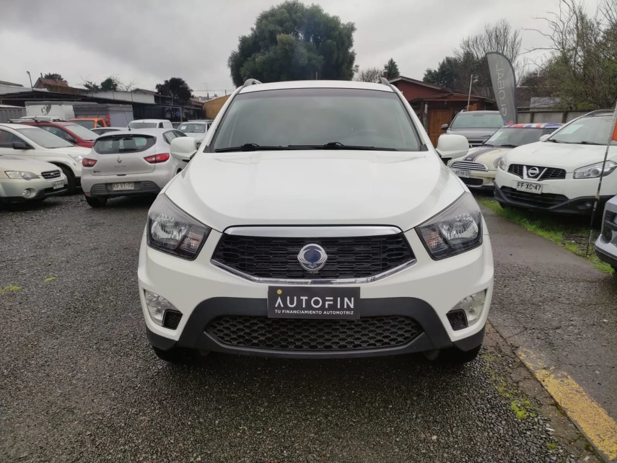 2017 SsangYong Actyon Sports 2.2 Blanco - Imagen 1