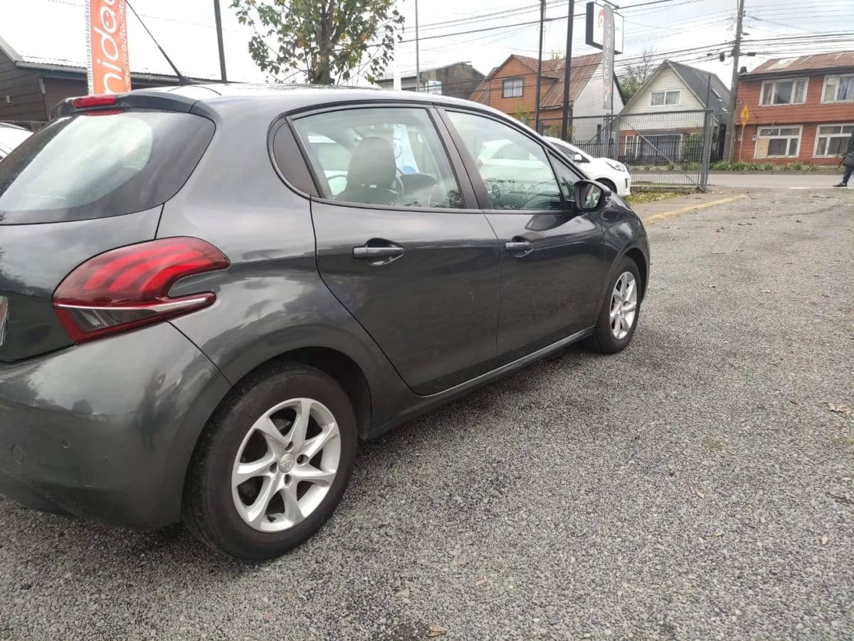2018 Peugeot 208 1.6 Gris - Miniatura 4