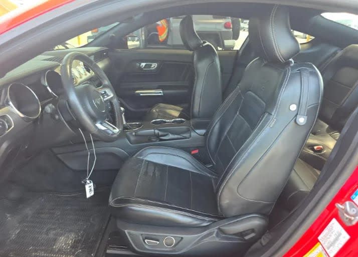 2015 Ford Mustang EcoBoost Negro - Miniatura 6