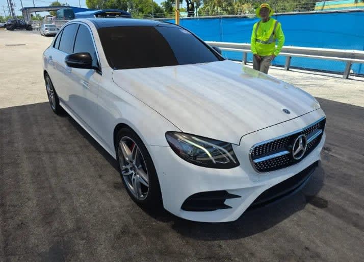 2017 Mercedes-Benz E 300 Sport Blanco - Imagen 1