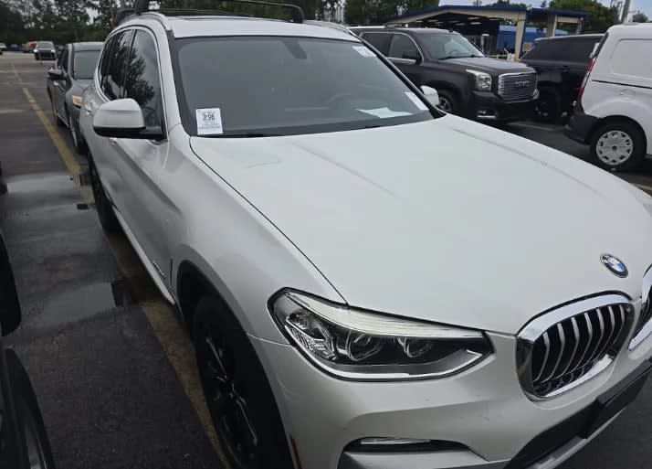 2018 BMW X3 XLINE Negro - Miniatura 3