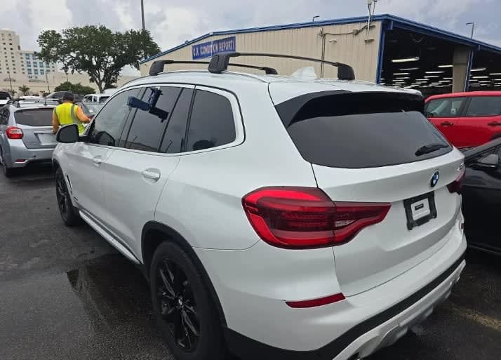 2018 BMW X3 XLINE Negro - Miniatura 5