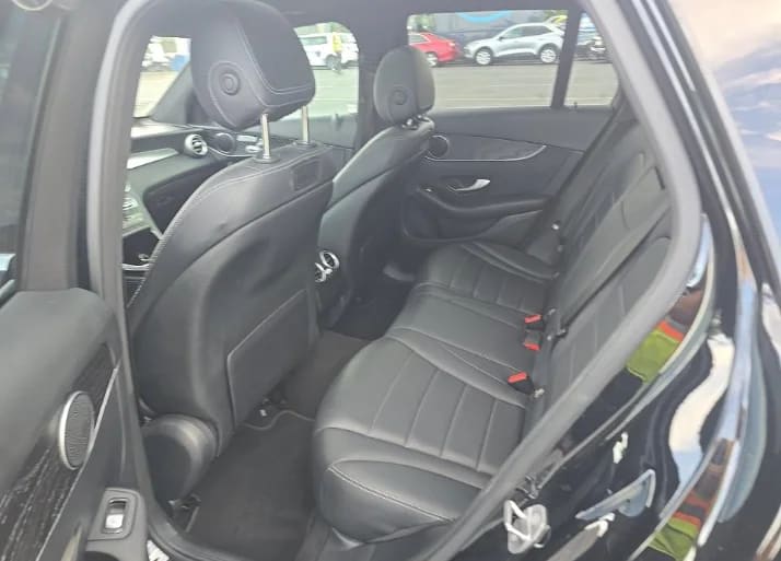 2018 Mercedes-Benz GLC 300 Negro - Miniatura 7