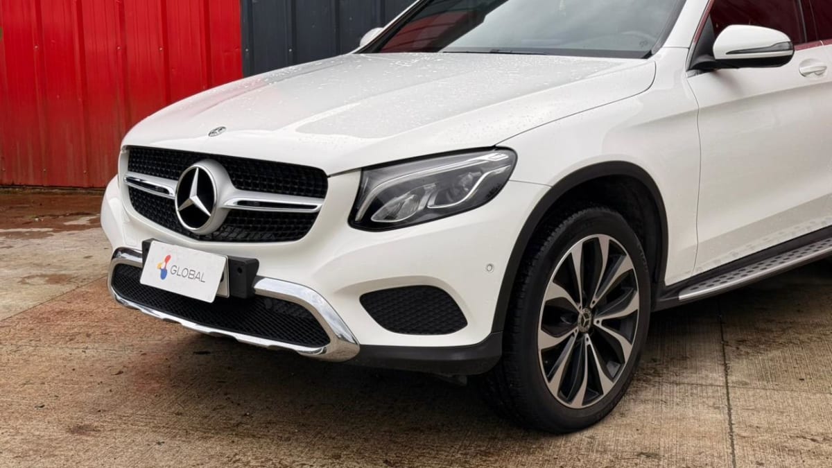 2019 Mercedes Benz GLC 250D - Miniatura 3