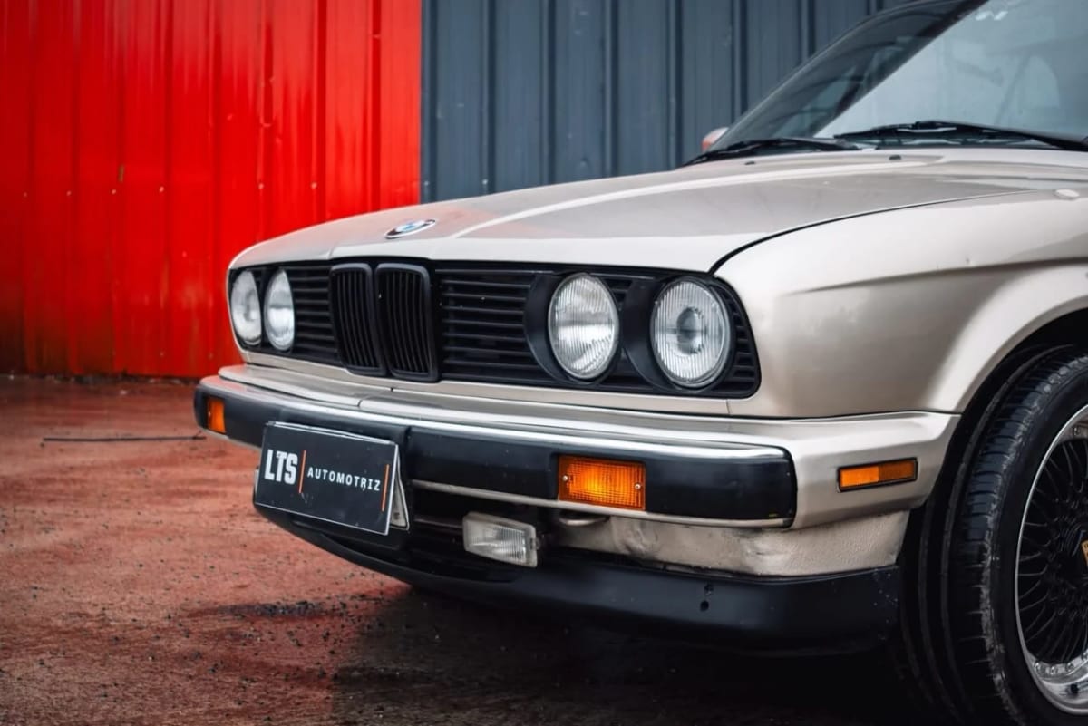 1988 BMW E30 325i - Miniatura 4