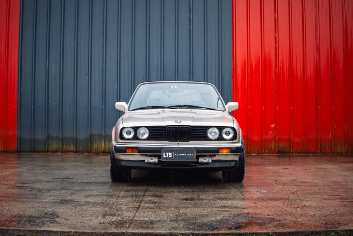 1988 BMW E30 325i - Miniatura 5