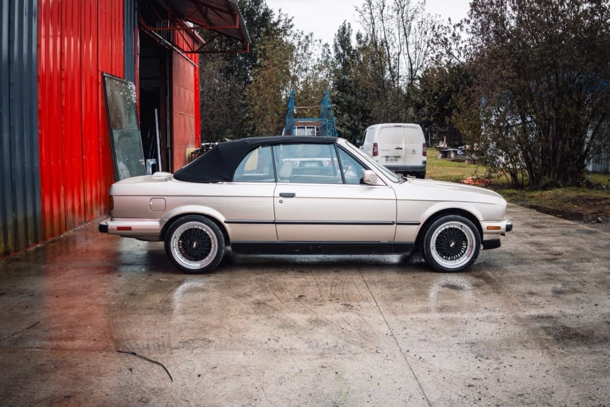 1988 BMW E30 325i - Miniatura 10