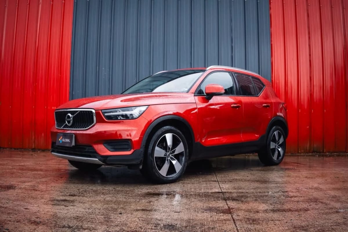2022 Volvo XC40 - Imagen 1