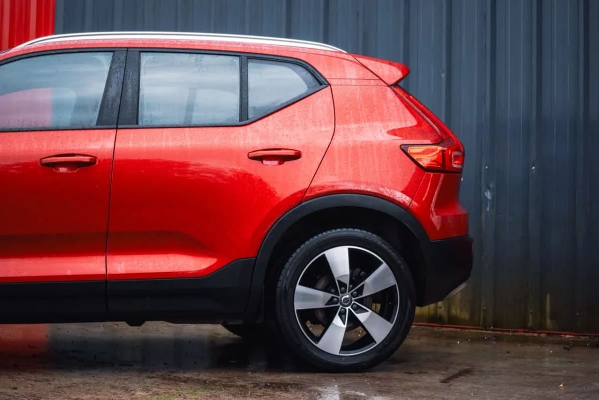 2022 Volvo XC40 - Miniatura 6