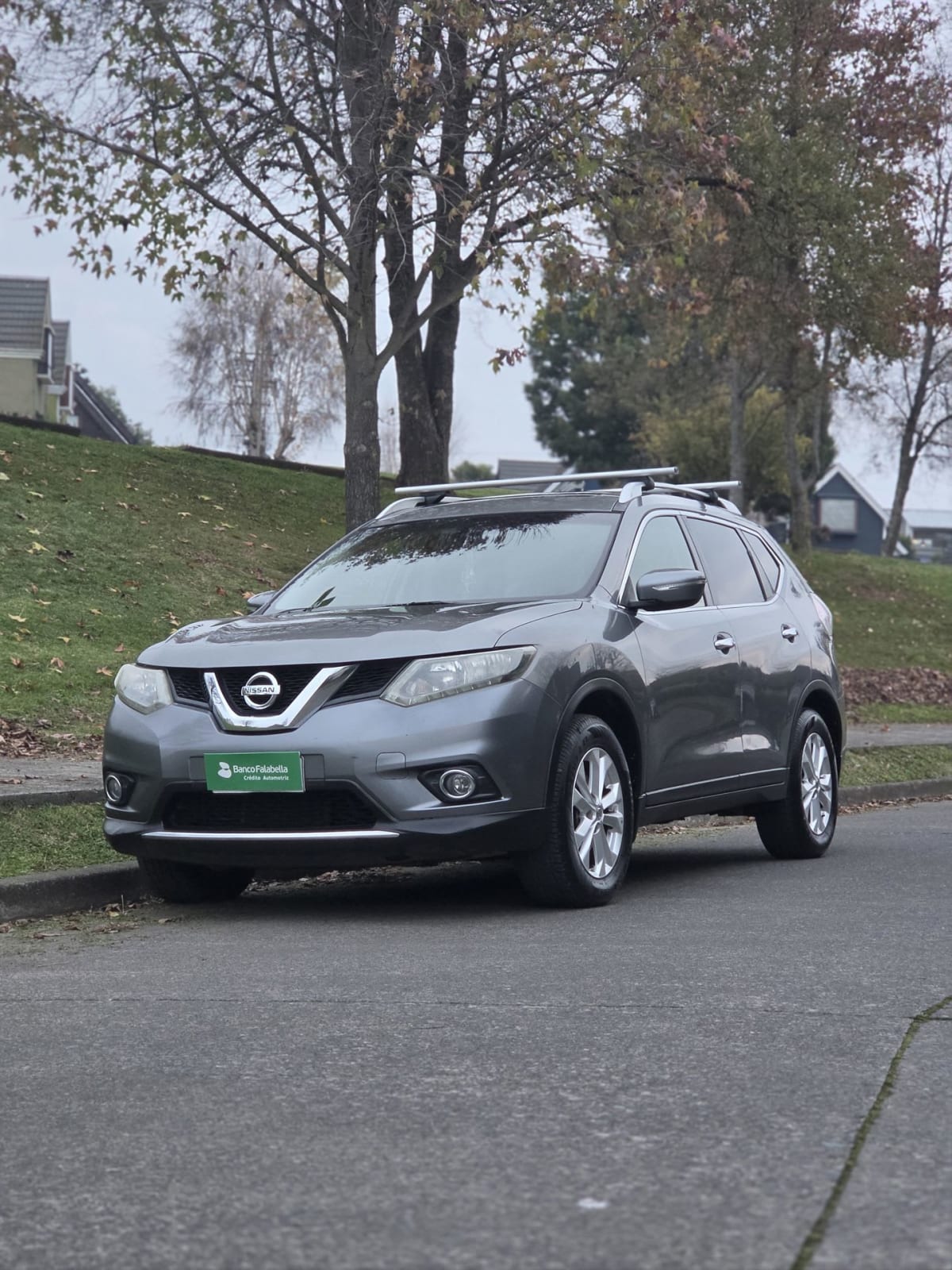 2015 Nissan X-Trail Advance Gris - Imagen 1