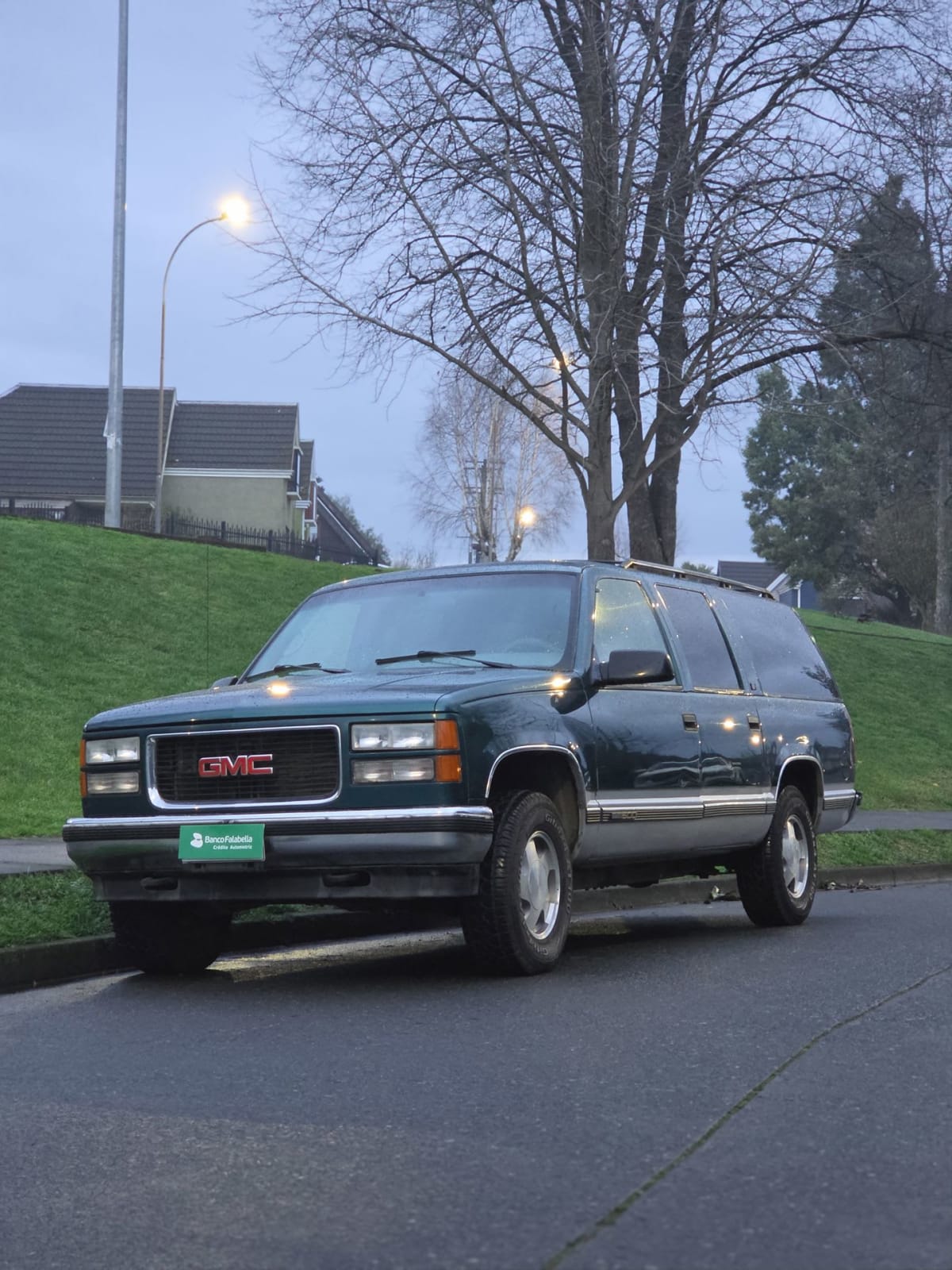 1995 GMC Yukon Verde - Imagen 1