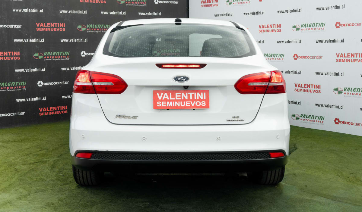 2017 Ford Focus 2.0 - Miniatura 5