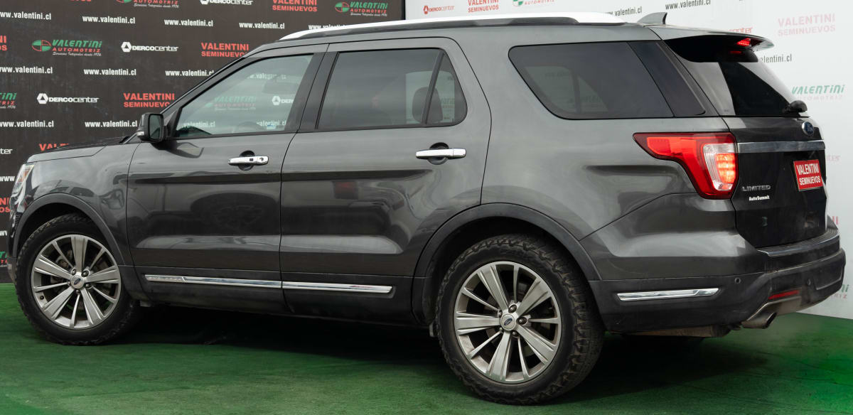 2026 Ford Explorer LTD - Miniatura 6