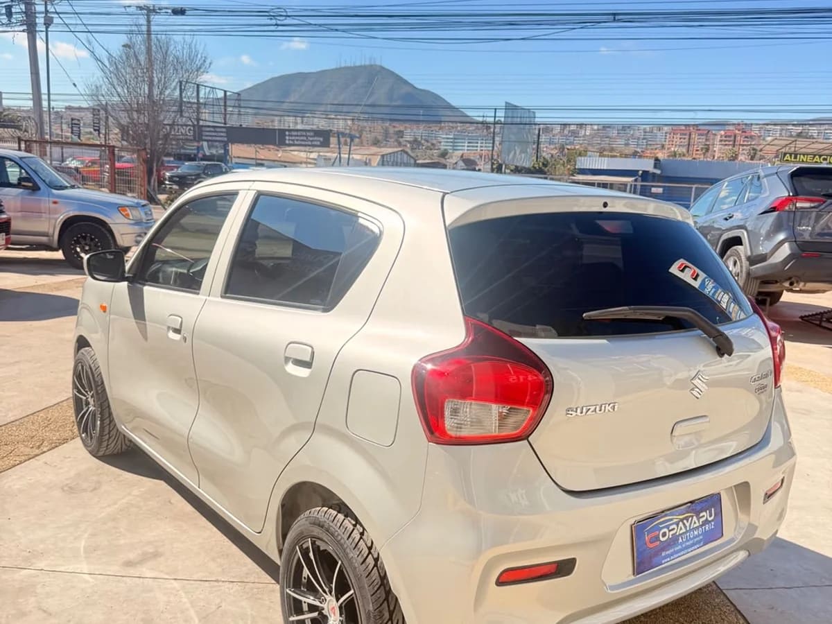 2024 SUZUKI Celerio 1.0 Plata - Miniatura 5