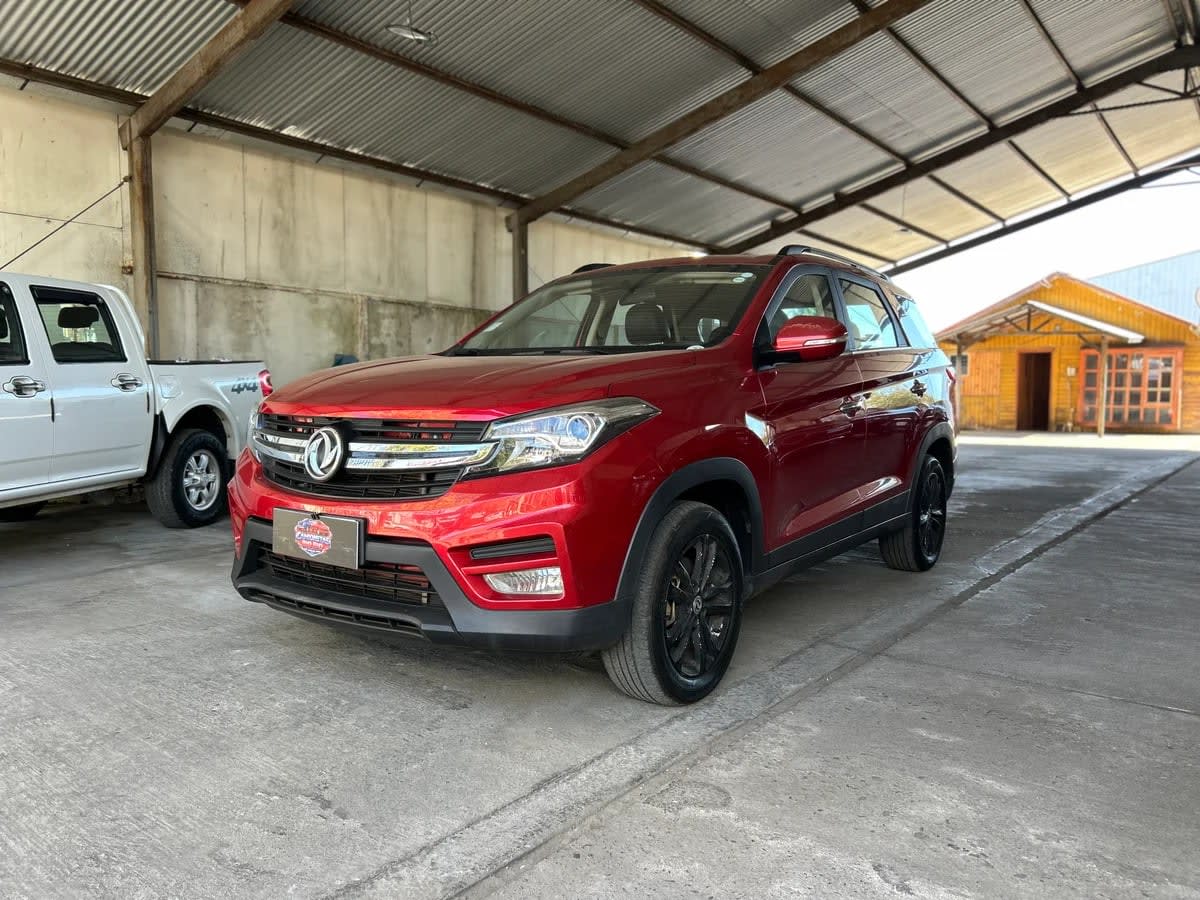 2022 Dongfeng 560 Rojo - Imagen 1