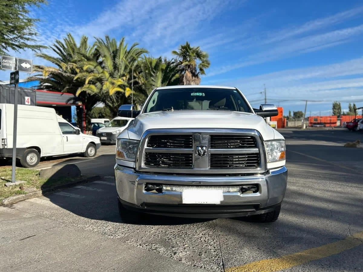 2012 Dodge ram 2500 Blanco - Miniatura 2