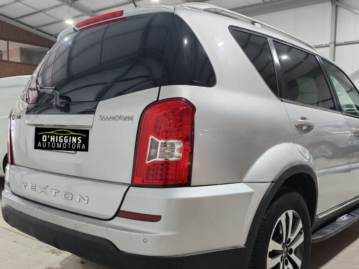2015 Ssangyong Rexton Aire - Miniatura 3