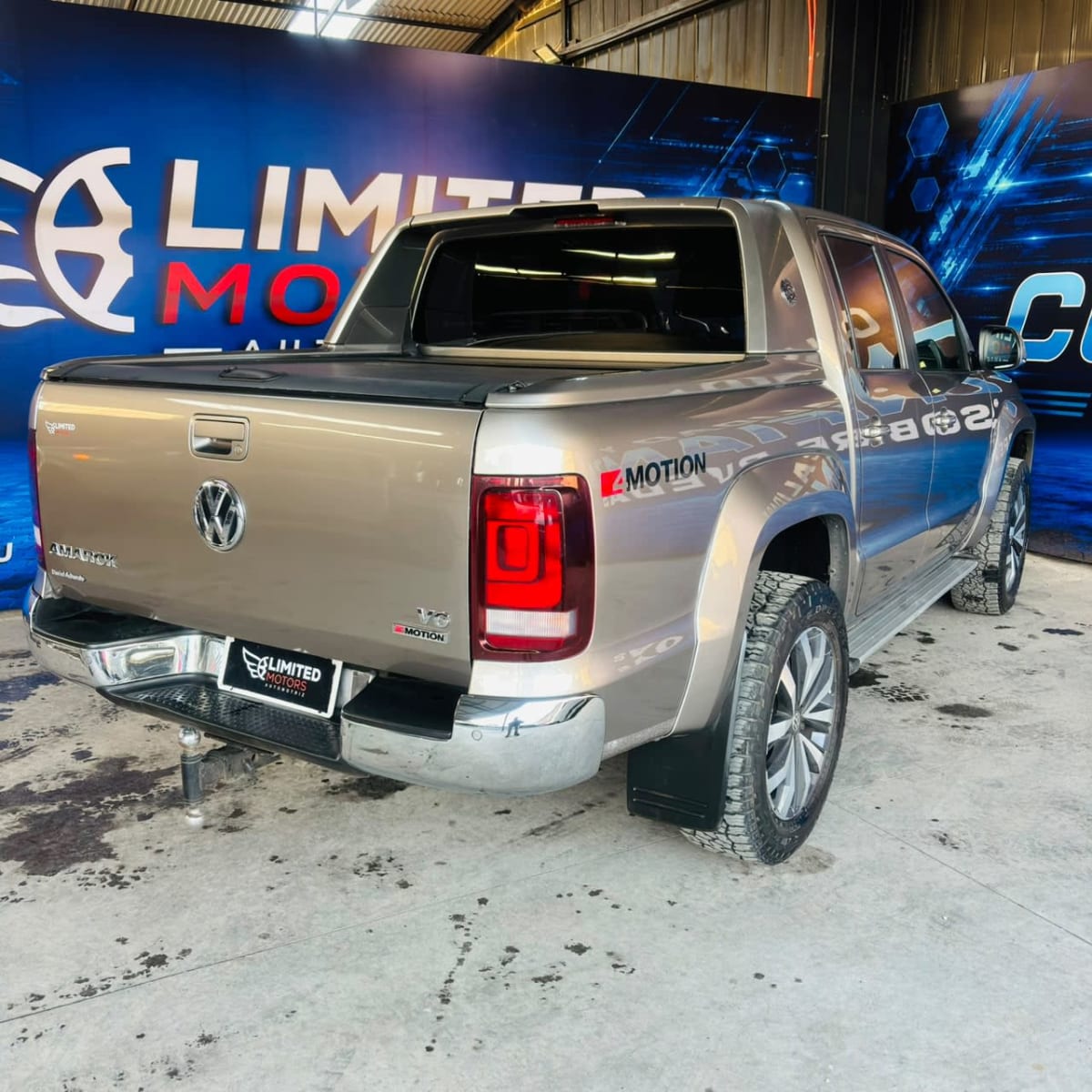 2023 Volkswagen NUEVA AMAROK V6 4X4 3.0 AUT V6 - Miniatura 8