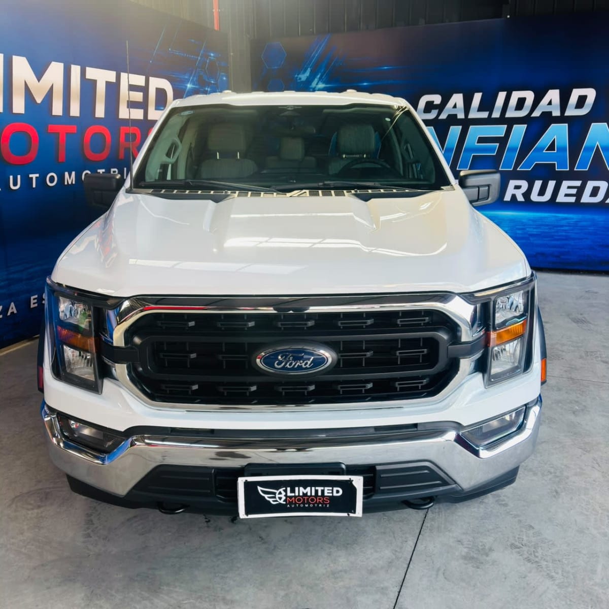2024 Ford F150 XLT RC 4X4 3.3 AT XLT - Miniatura 2