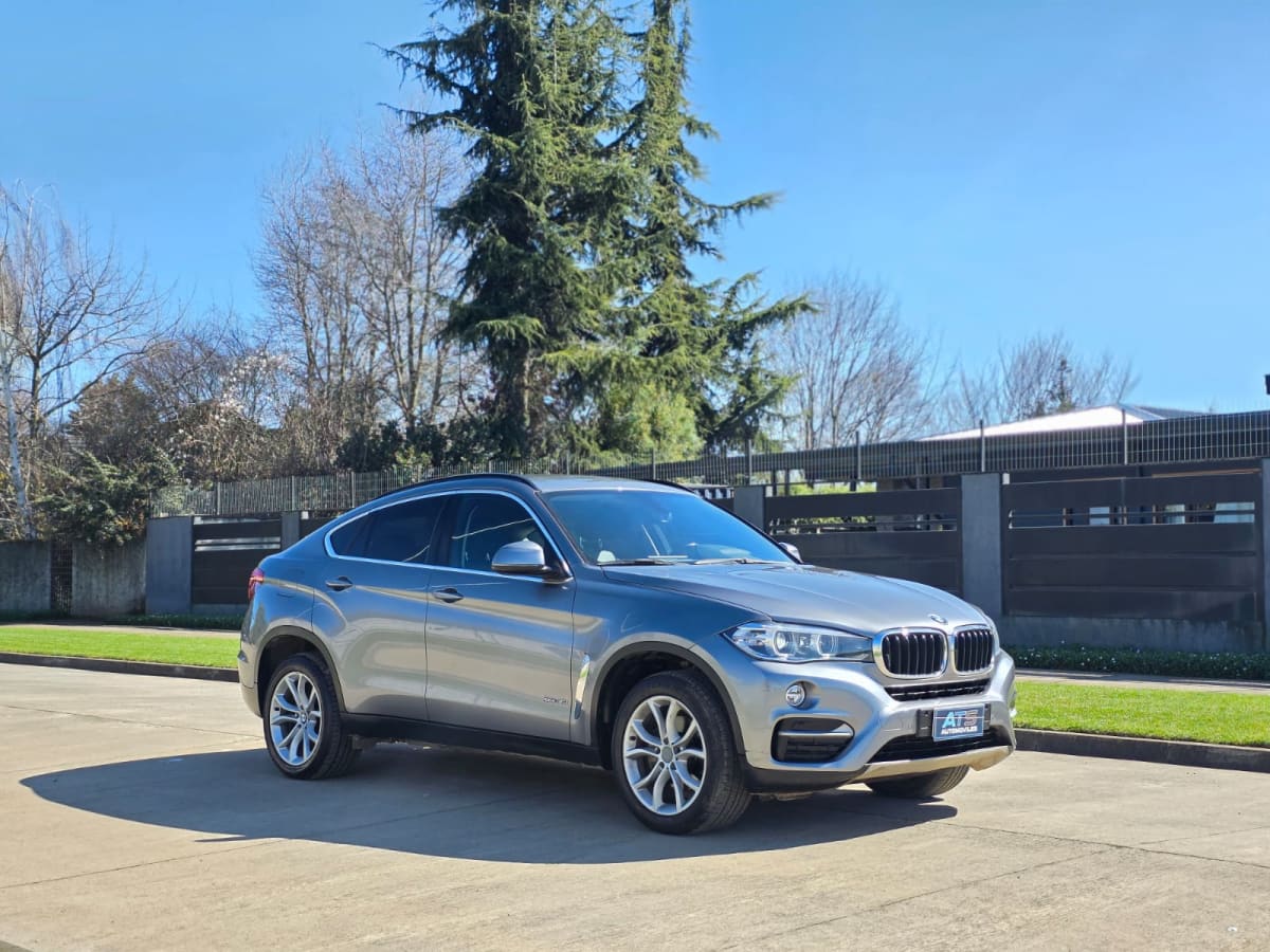 2018 BMW X6 X-DRIVE X-DRIVE Gris Metalico - Miniatura 2