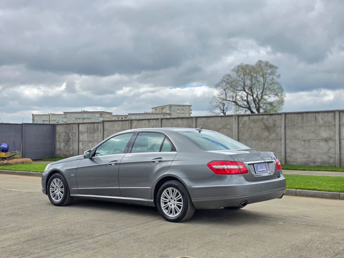 2012 Mercedes-Benz E350 CGI ELEGANCE CGI Plata - Miniatura 4