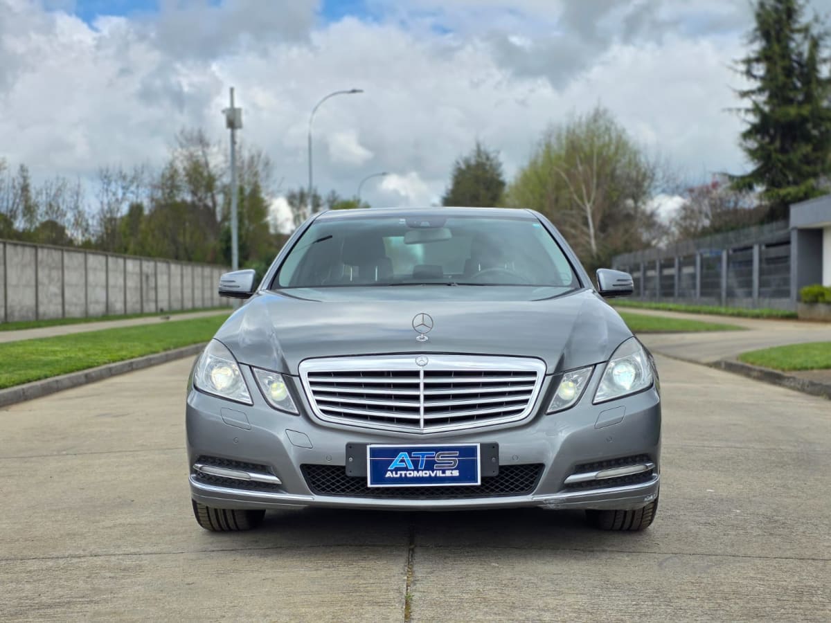 2012 Mercedes-Benz E350 CGI ELEGANCE CGI Plata - Miniatura 5