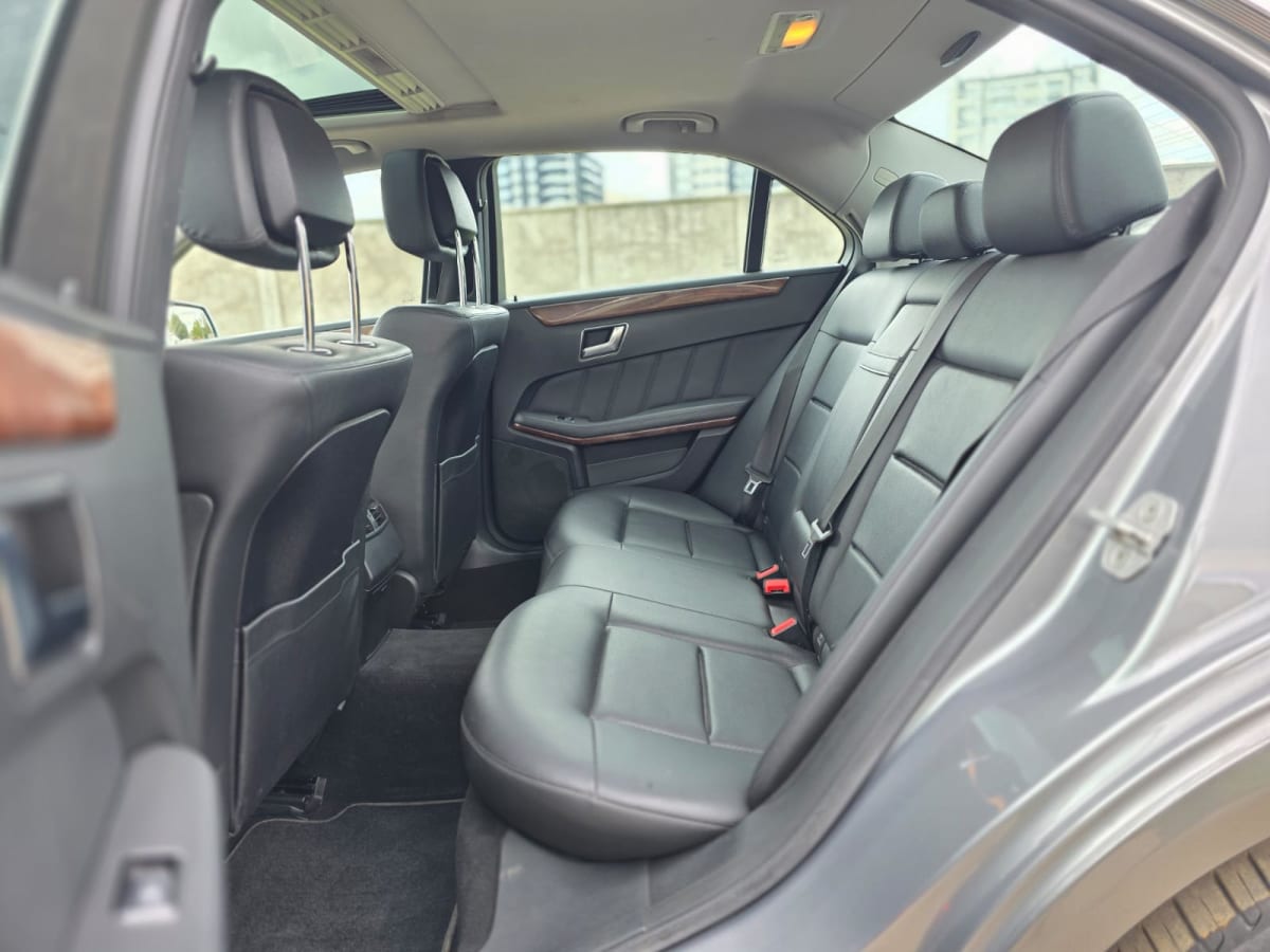 2012 Mercedes-Benz E350 CGI ELEGANCE CGI Plata - Miniatura 8