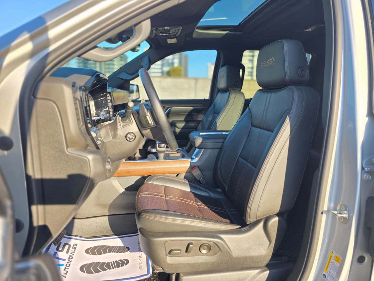 2023 Chevrolet Silverado HIGH COUNTRY HIGH Plateado - Miniatura 9