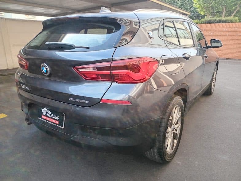 2021 BMW X2 SDRIVE Gris - Miniatura 4