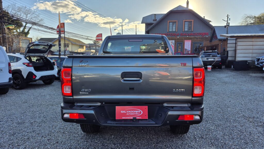 2023 JAC T8 2.0 GRIS motor - Miniatura 4