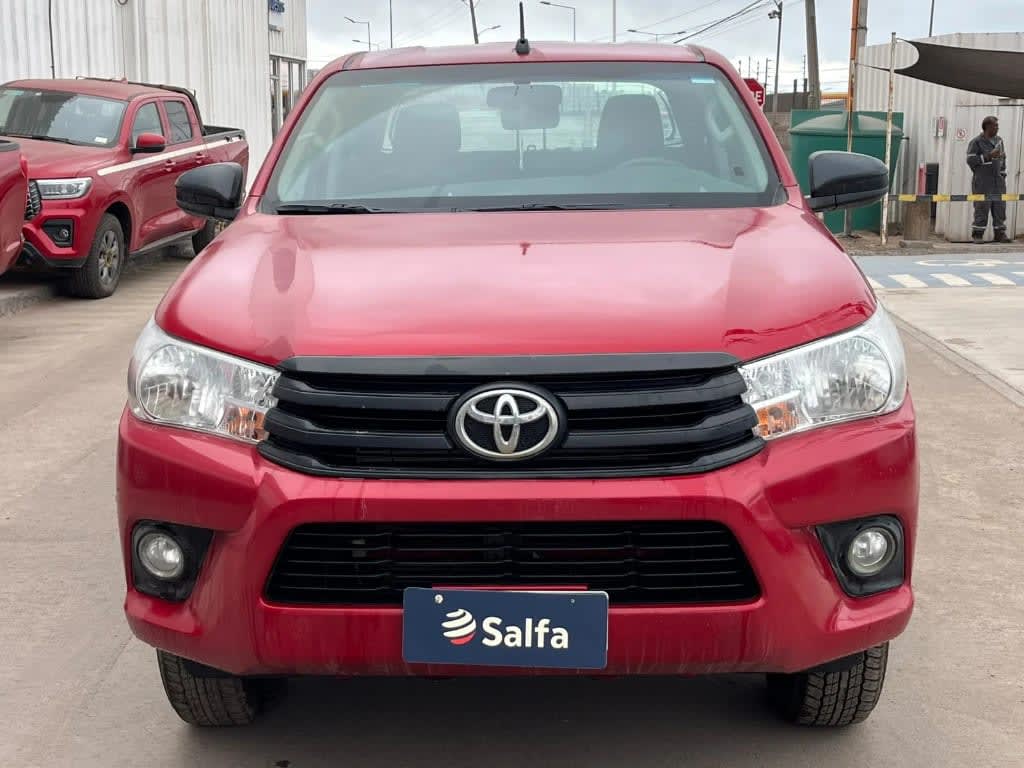 2024 Toyota Hilux DC Rojo - Miniatura 2