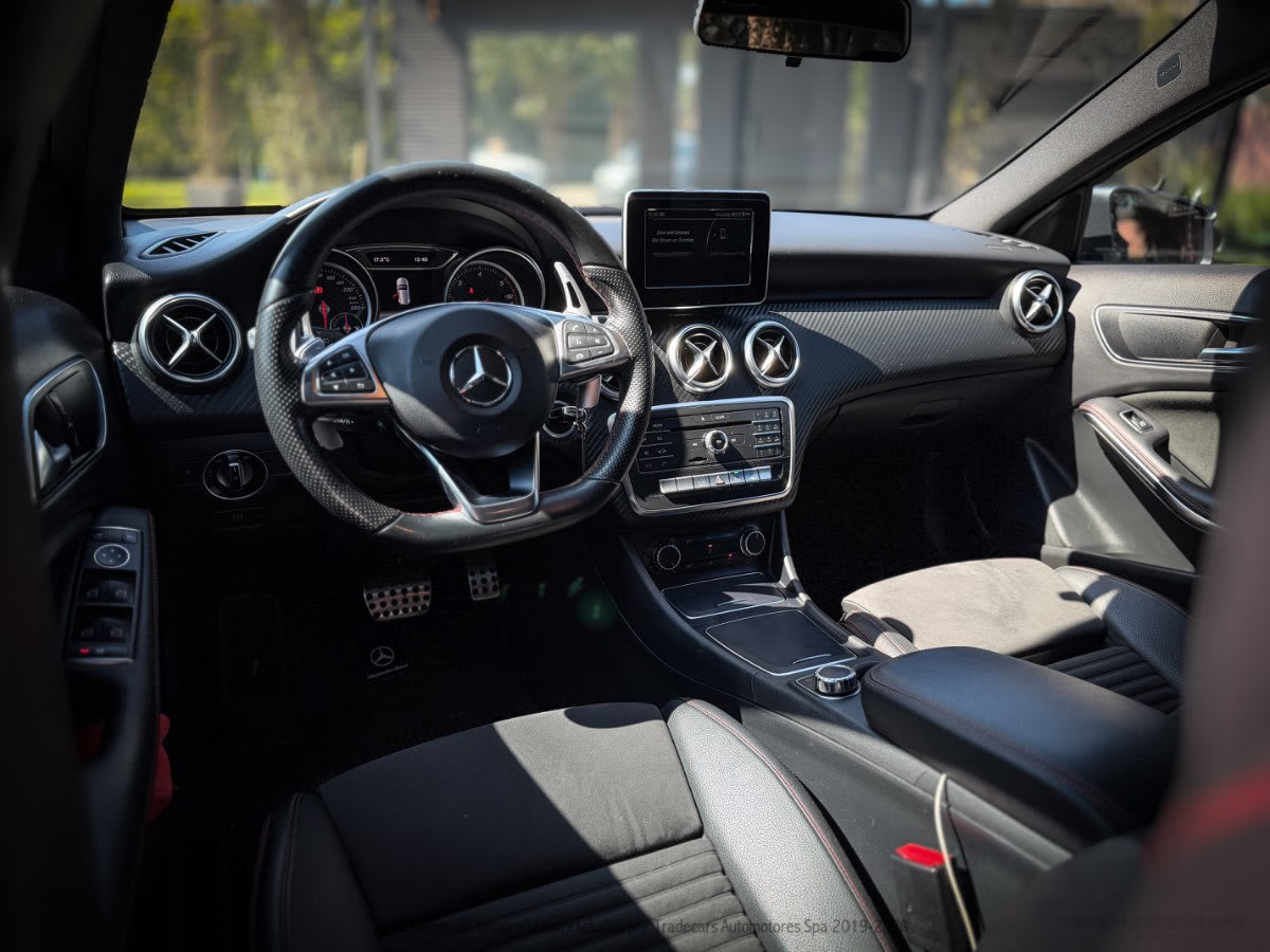 2017 Mercedes-Benz A200 D GRIS - Miniatura 10