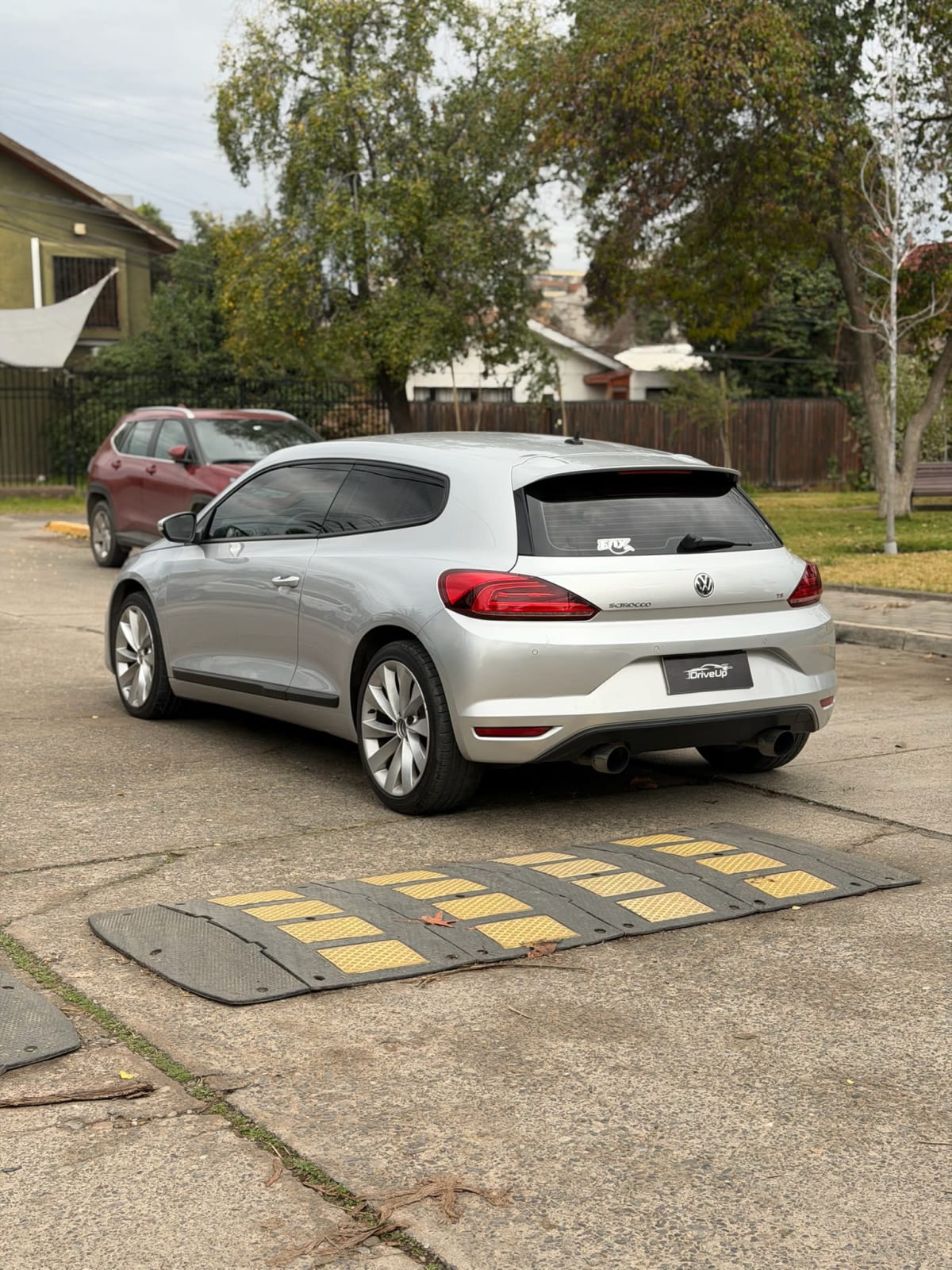 2017 Volkswagen Scirocco 1.4T - Miniatura 3