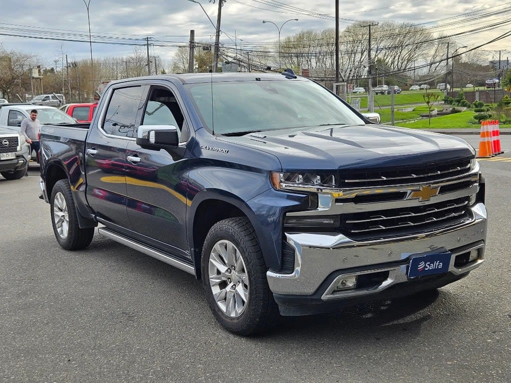 2022 Chevrolet Silverado 3.0 Azul - Miniatura 3