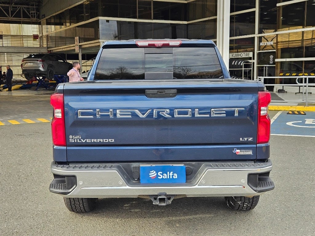 2022 Chevrolet Silverado 3.0 Azul - Miniatura 6