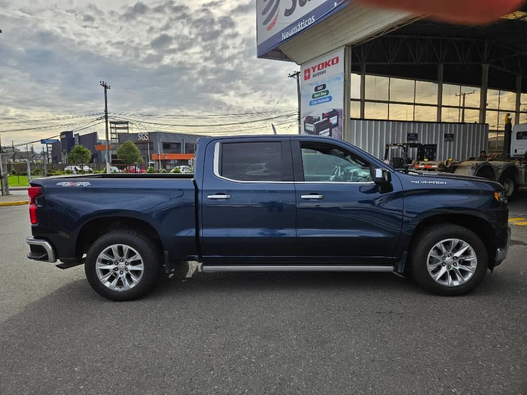 2022 Chevrolet Silverado 3.0 Azul - Miniatura 8
