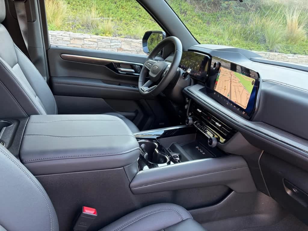 2026 Chevrolet Tahoe 4X4 Negro - Miniatura 9