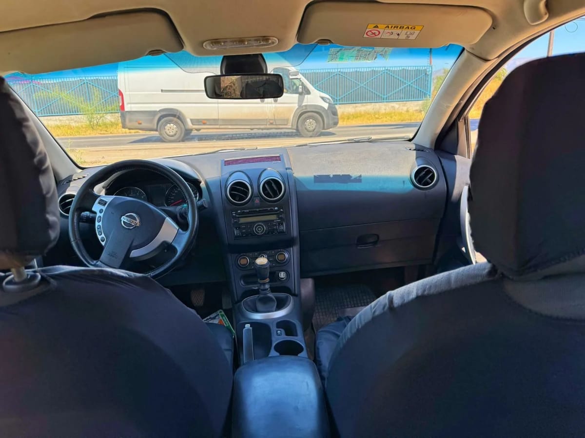 2014 Nissan Qashqai blanca - Miniatura 6