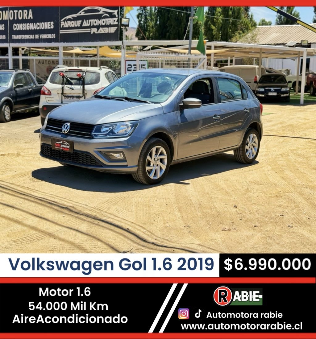 2019 Volkswagen Gol Highline Gris - Imagen 1