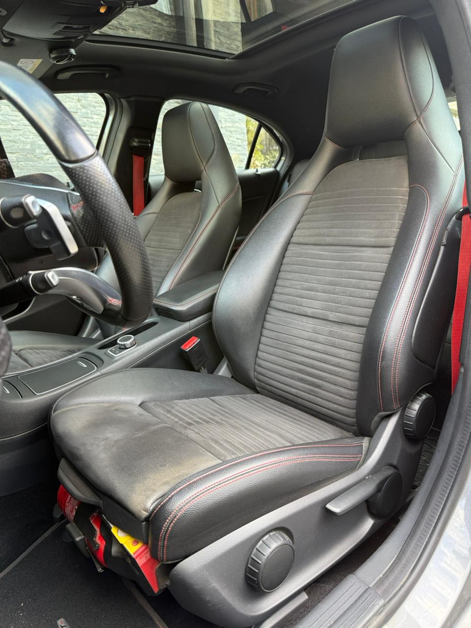2018 Mercedes-Benz A250 SPORT - Miniatura 9