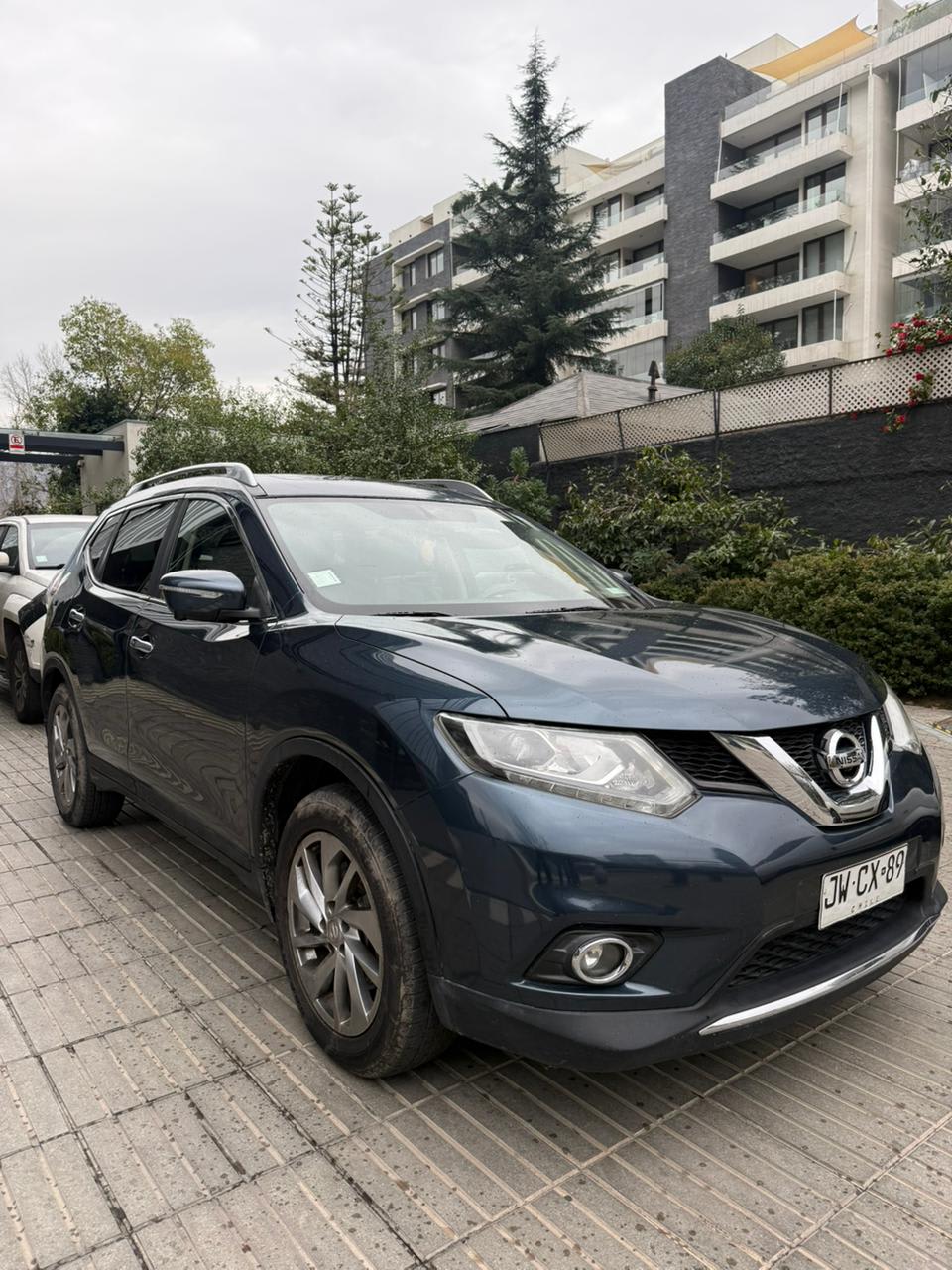 2017 Nissan Xtrail EXCLUSIVE - Miniatura 3