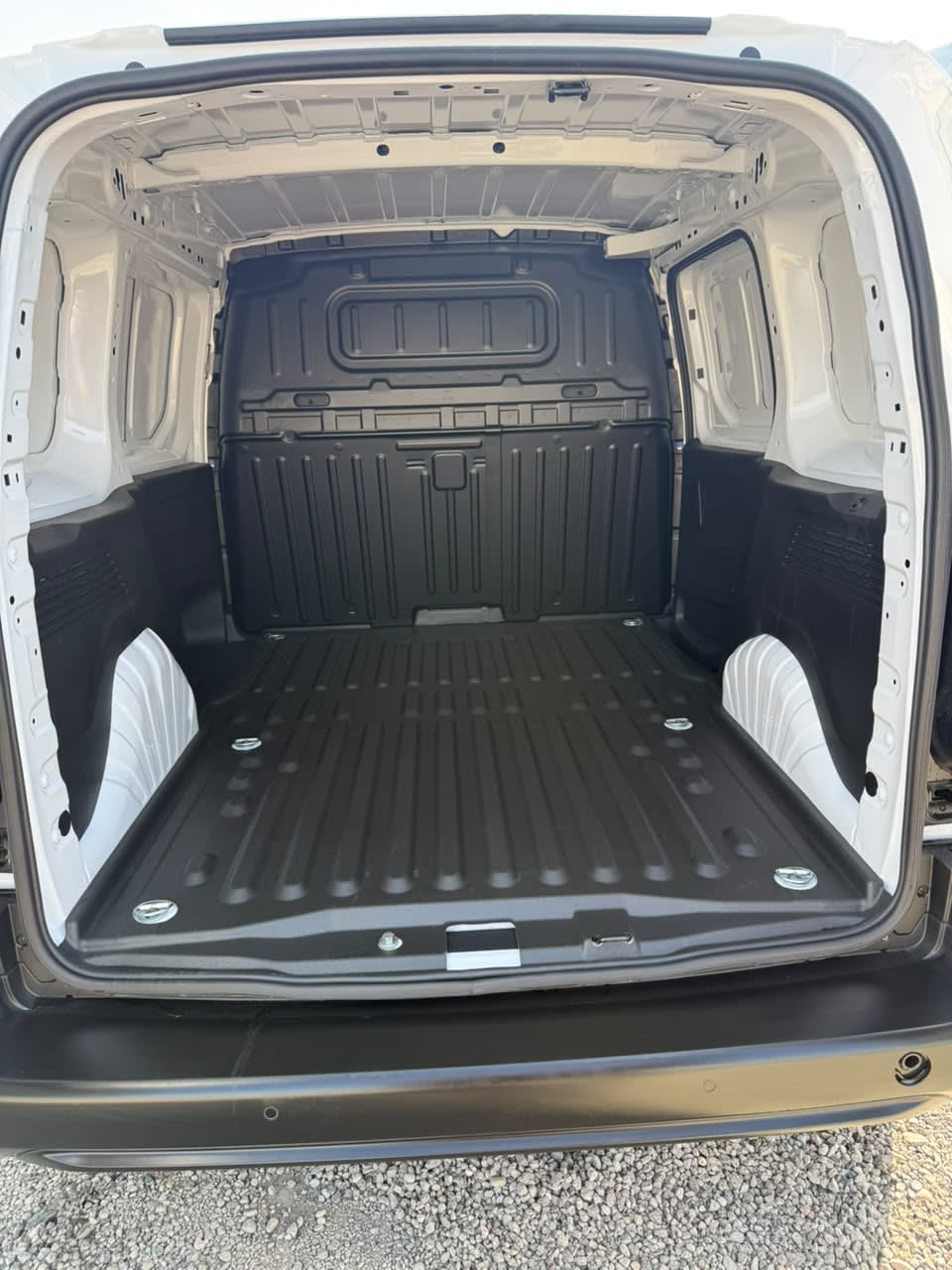 2027 Opel COMBO LITE - Miniatura 9
