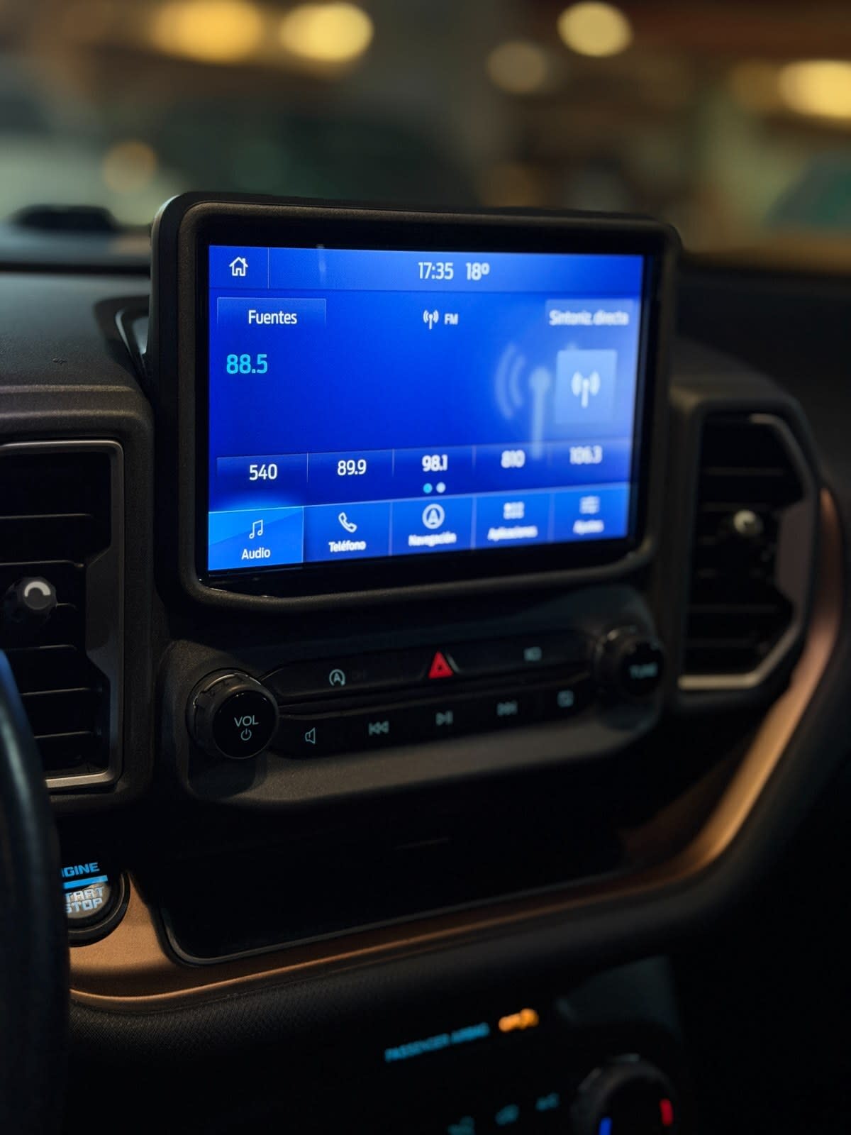 2022 Ford BRONCO SPORT Gris - Miniatura 10