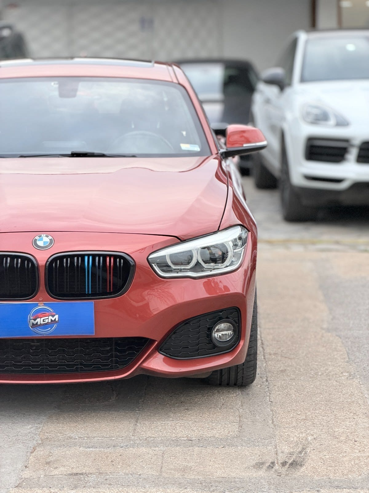 2018 BMW 120 2.0 Naranja - Miniatura 7