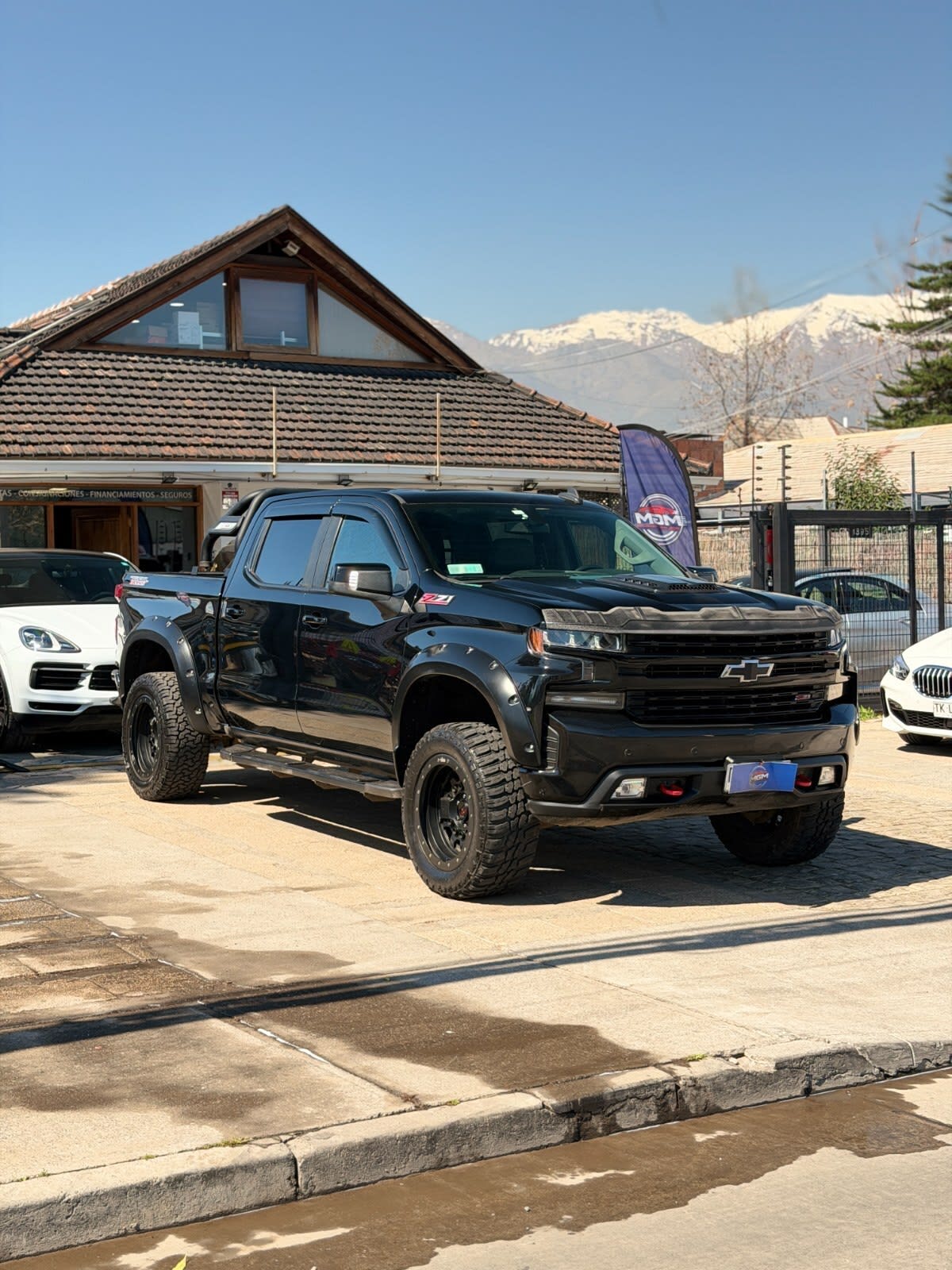 2021 Chevrolet SILVERADO LT Negro - Miniatura 10