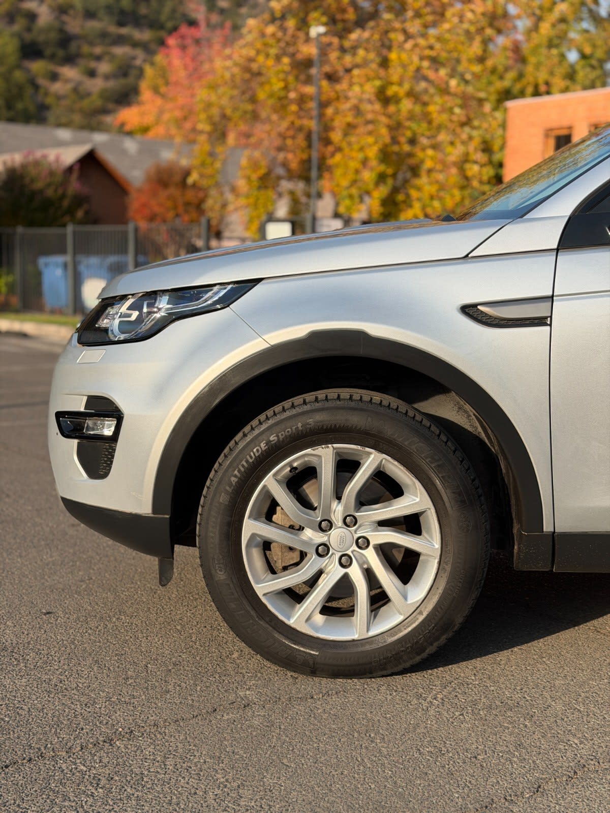 2026 LAND ROVER DISCOVERY SPORT - Miniatura 8