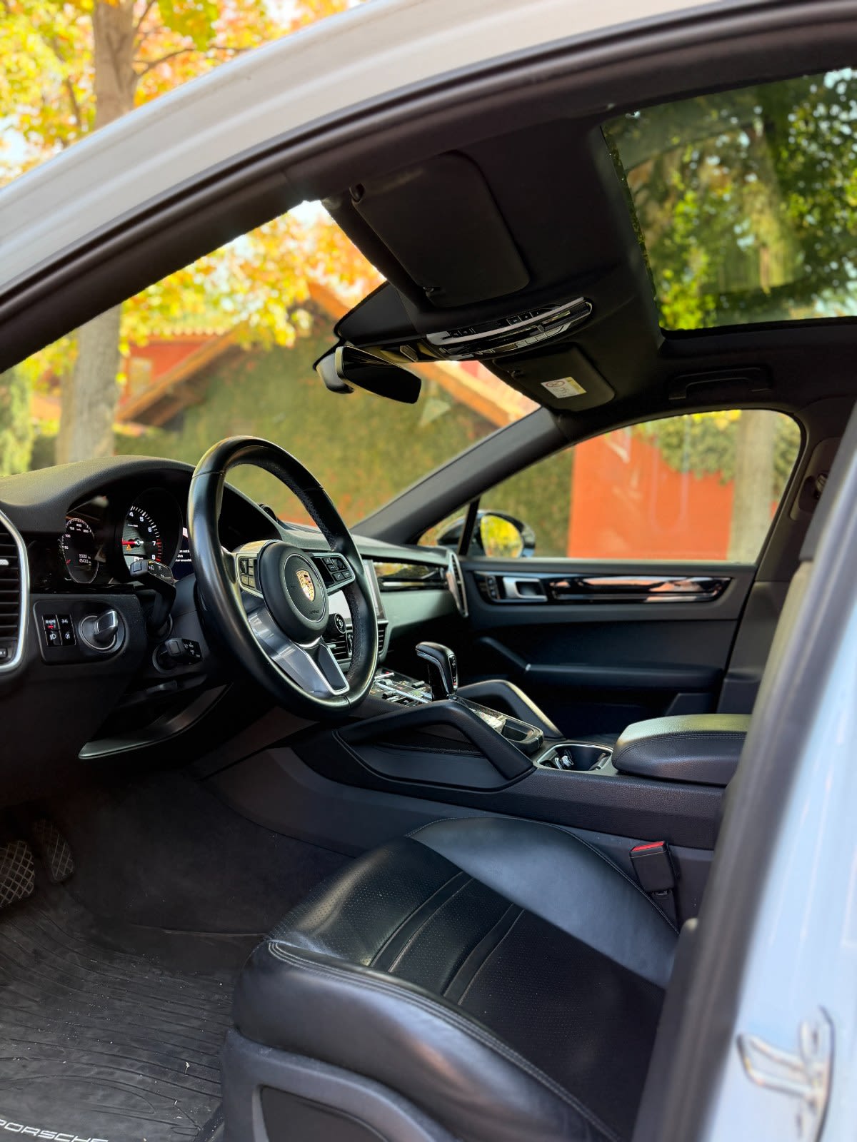 2021 PORSCHE CAYENNE COUPE Blanco - Miniatura 3