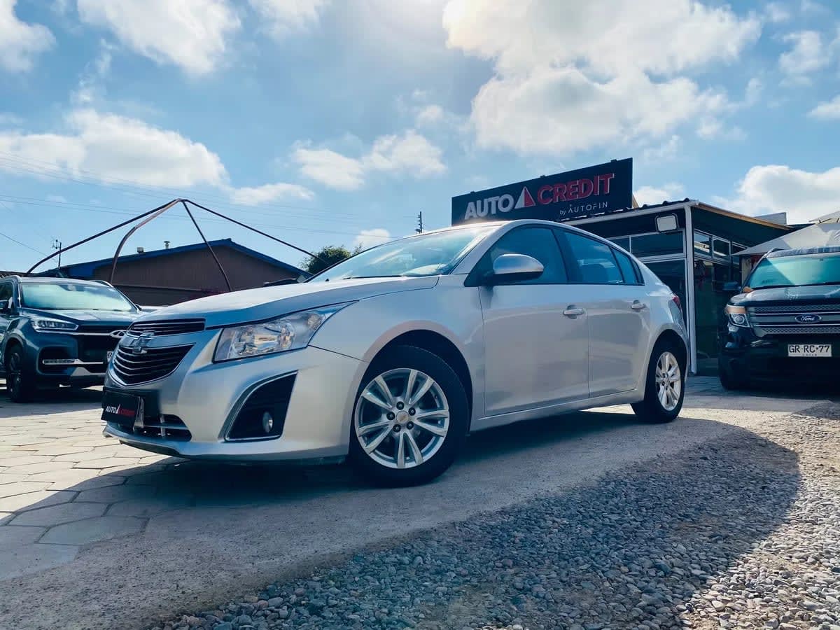 2014 CHEVROLET CRUZE 1.8 LS Plata - Imagen 1